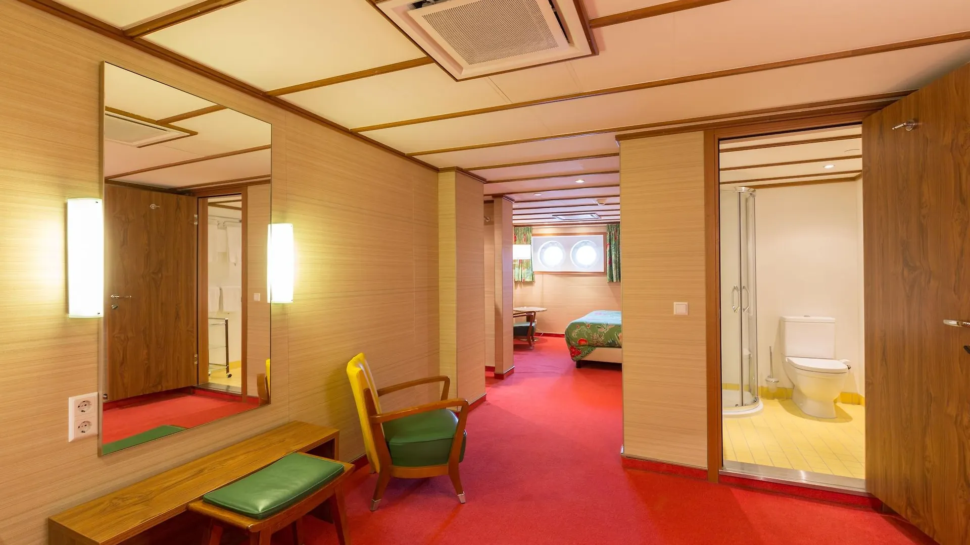Ss Rotterdam By Westcord Hotel 4*,